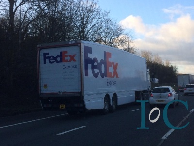 fedex-truck