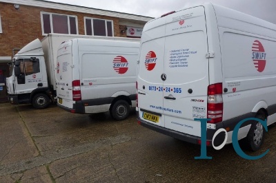 swift-couriers-newbury-office-and-vans